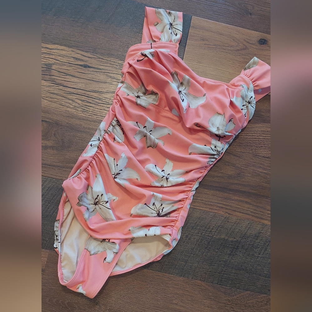 Albion swimsuit xs